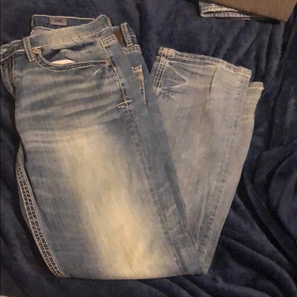 Jeans from buckle